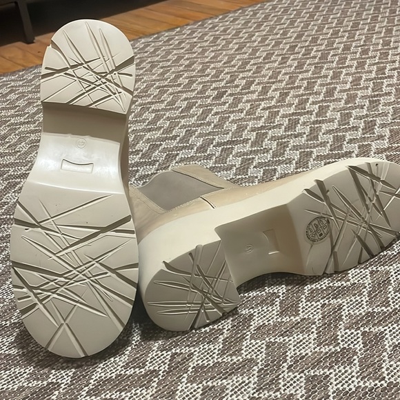 Camper Milah Women’s Chelsea Boot - Picture 2 of 4